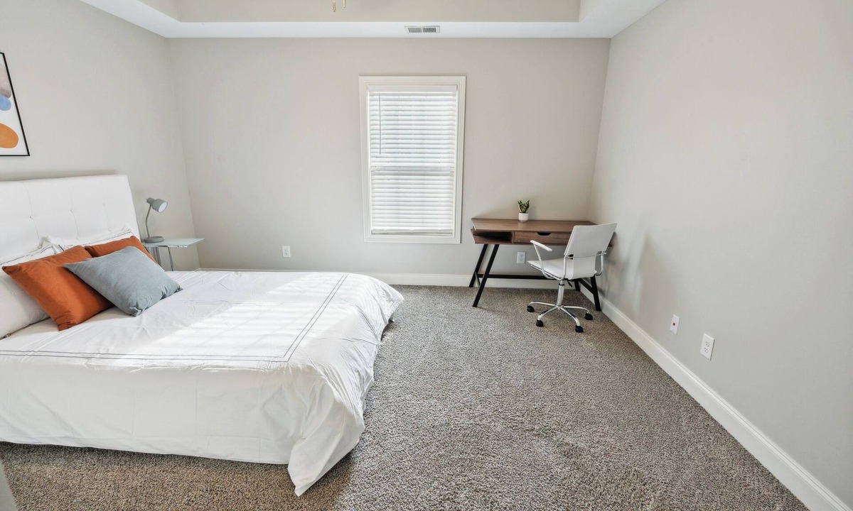 Clarksville Apartment | Properties by Preston I 2Bd/2bth Townhome