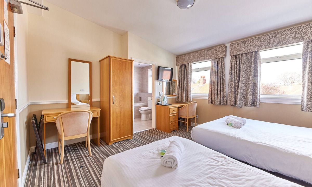 Jesmond Bed & Breakfast | Properties Unique | Dene Rooms Twin 21