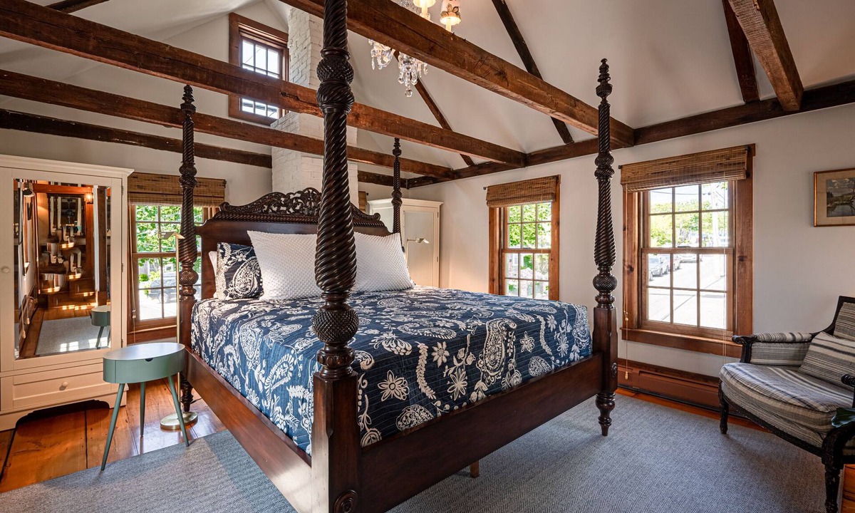 Commercial Street House | Provincetown Paradise on the Sea