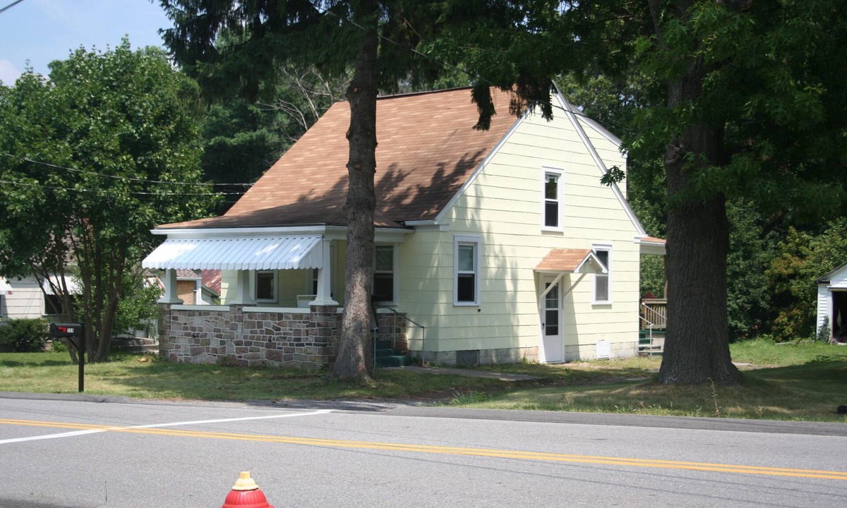 Bellefonte House | PSU-Happy Valley Cottage