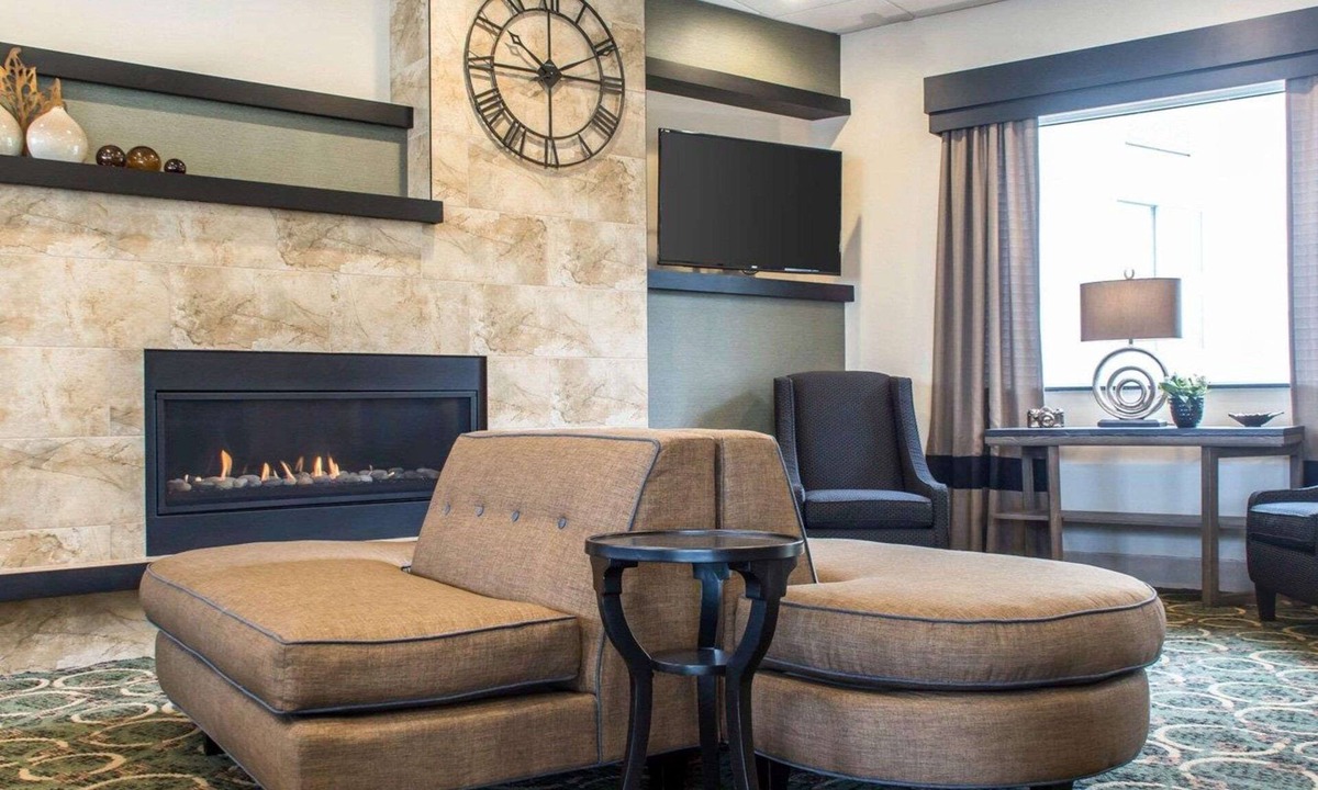 Geneseo Hotel | Quality Inn Geneseo
