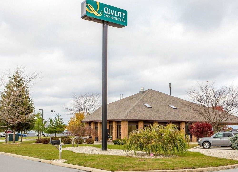 St. Marys Hotel | Quality Inn St. Mary's