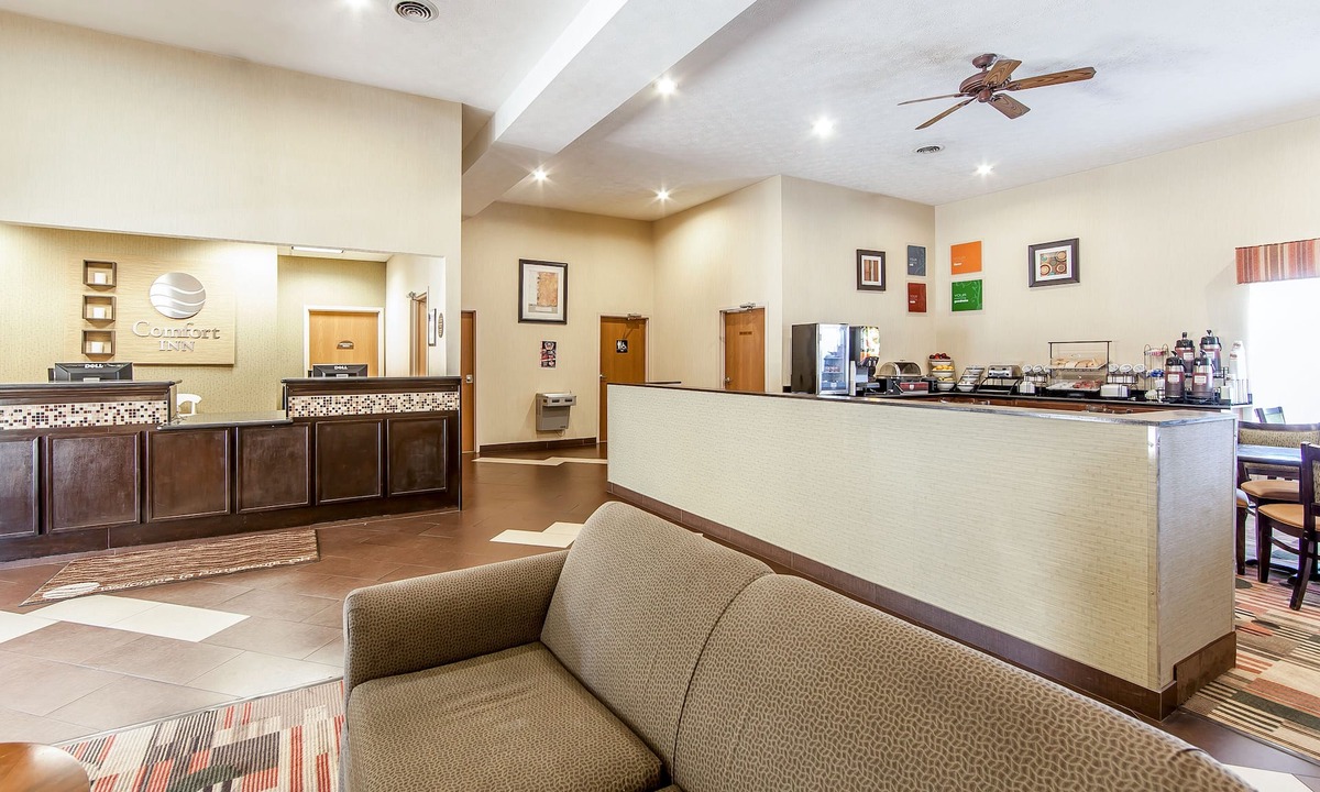 Portsmouth Hotel | Quality Inn & Suites Portsmouth