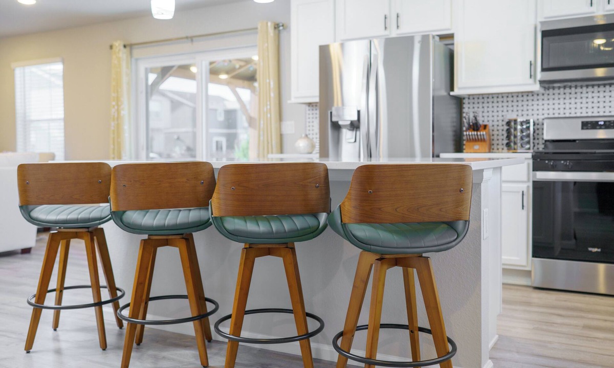 Lochbuie House | Quiet 3-Bedroom Townhome Full of Warmth and Comfort