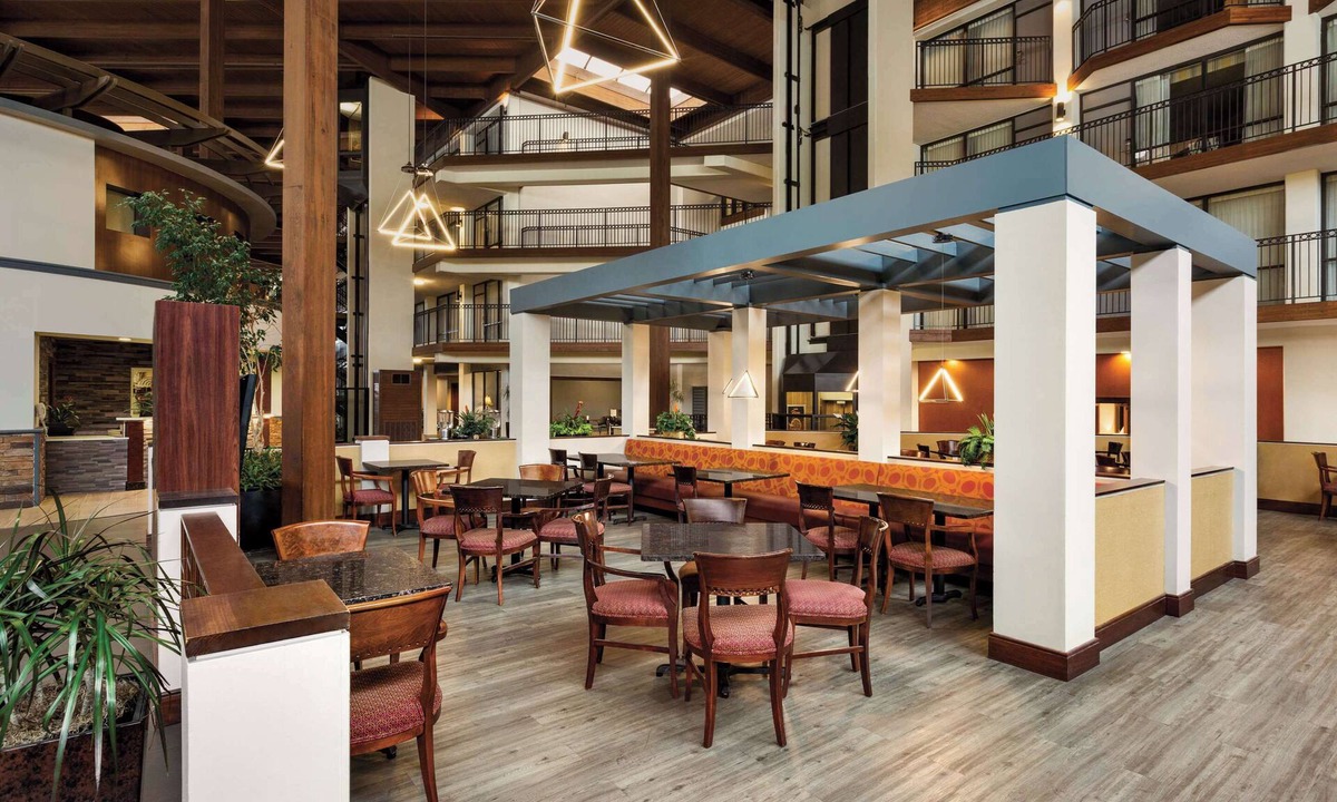 Lenexa Hotel | Radisson Hotel Lenexa Overland Park