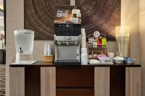 Grand Forks Hotel | Ramada by Wyndham Grand Forks