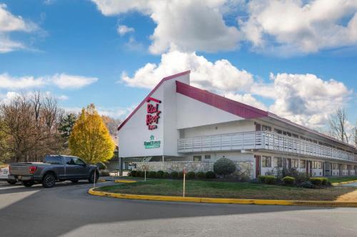 Bowmansville Hotel | Red Roof Inn Buffalo - Niagara Airport