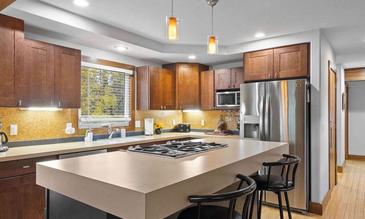 Traverse City House | Red Timbers Near Beaches and Wineries