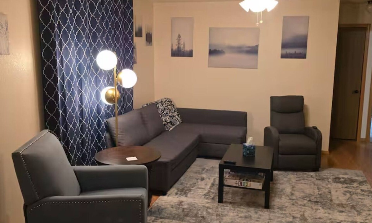 Santa Rosa House | Relaxing 3BR home in Santa Rosa, NM near Blue Hole & Park Lake