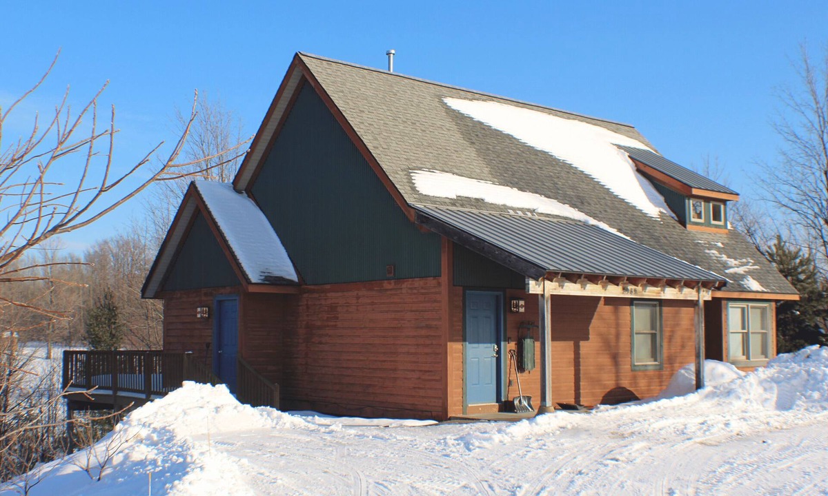 Mancelona Cabin | Relaxing Up North Lodge in the Heart of Northern Michigan