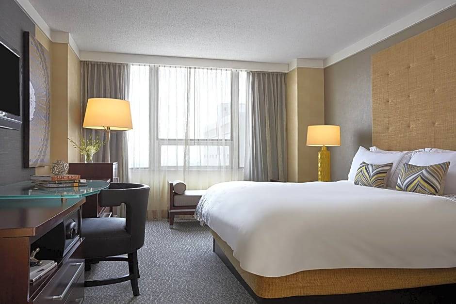 Uptown District Hotel | Renaissance Columbus Downtown Hotel