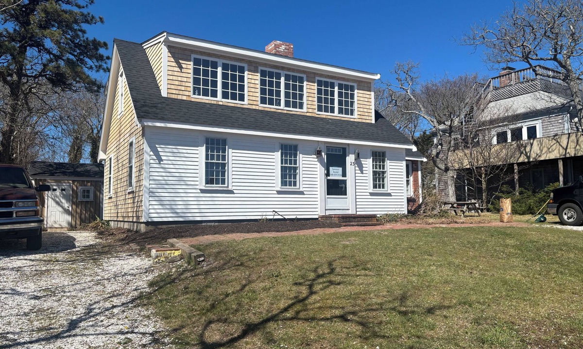 South Chatham Cottage | Renovated Chatham Cottage – Steps to Beach