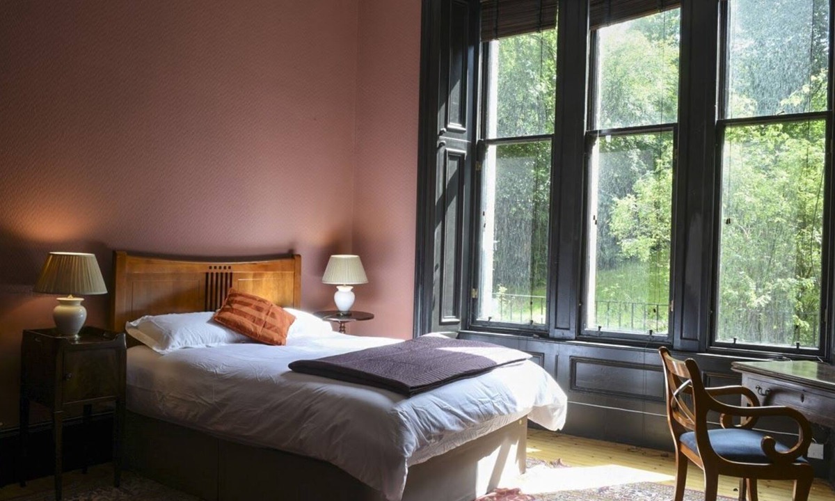 Dowanhill Cottage | Restored Victorian Townhouse in Glasgow's characterful West End