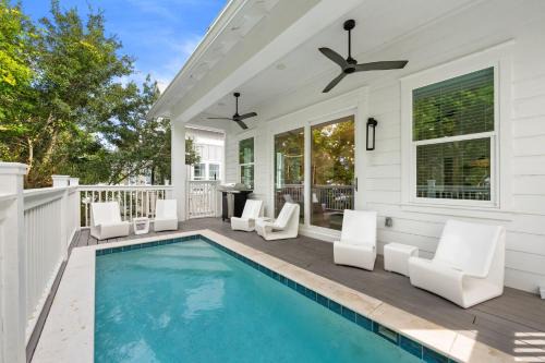 Santa Rosa Beach House | Retreat Villa by Vakanzia Retreats