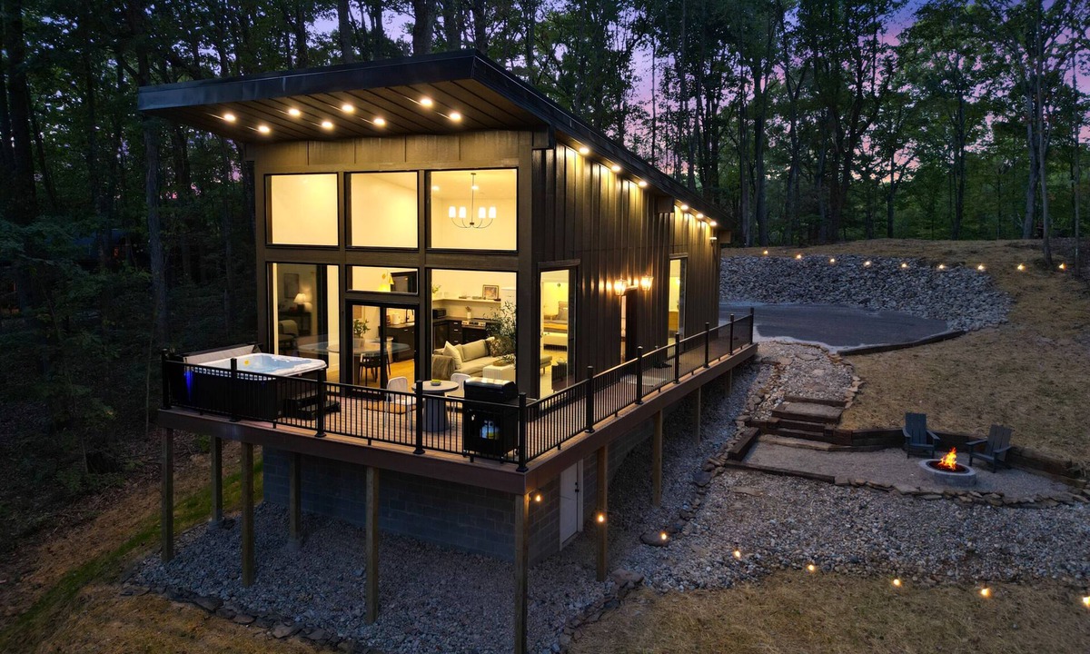 Rockbridge Cabin | Ridgeview | Hocking Hills, Luxury Cabin, Hot Tub