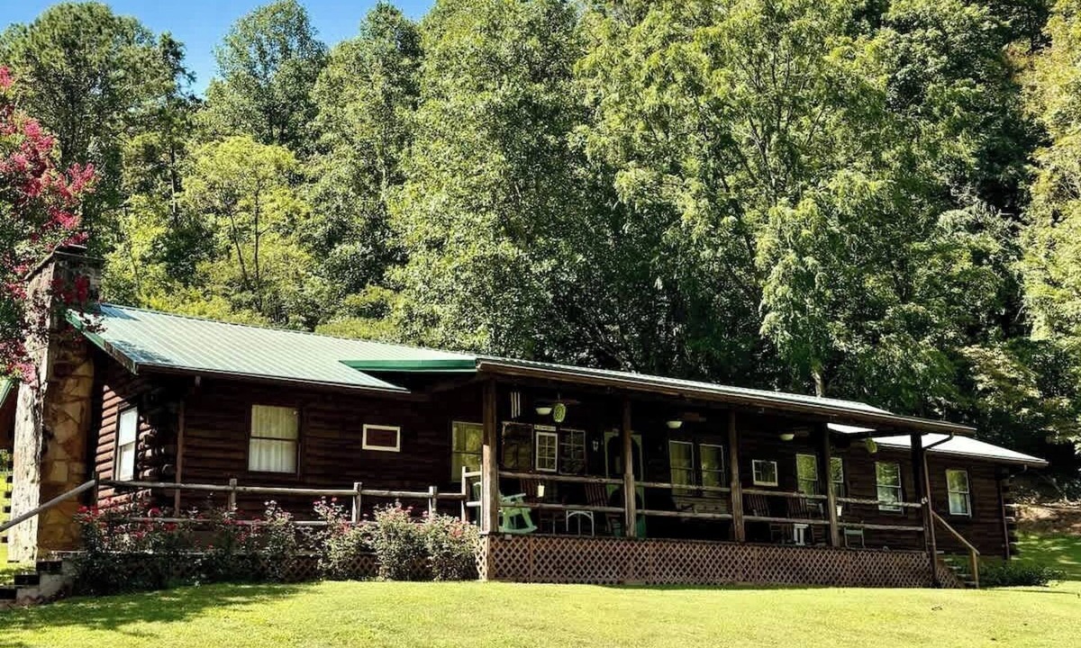 Lackey House | Rising Mist Retreat Near Mine Made Adventure Park