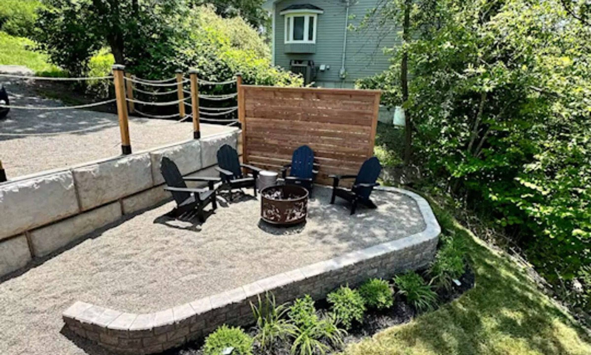 Clifton Royal Cottage | River Front Getaway with private beach and close to all amenities.