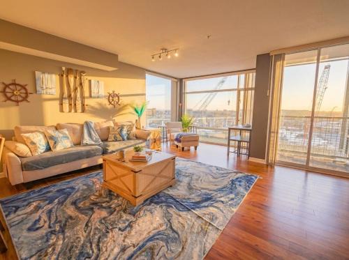 Ohio City Apartment | Riverview Balcony Parking Gym-Boathouse