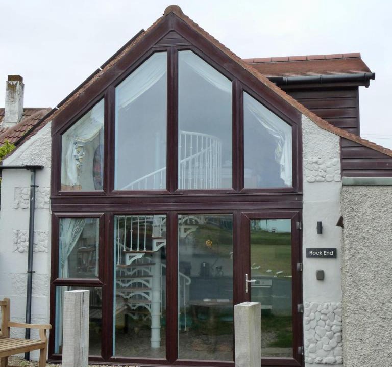 Seahouses Villa | Rock End