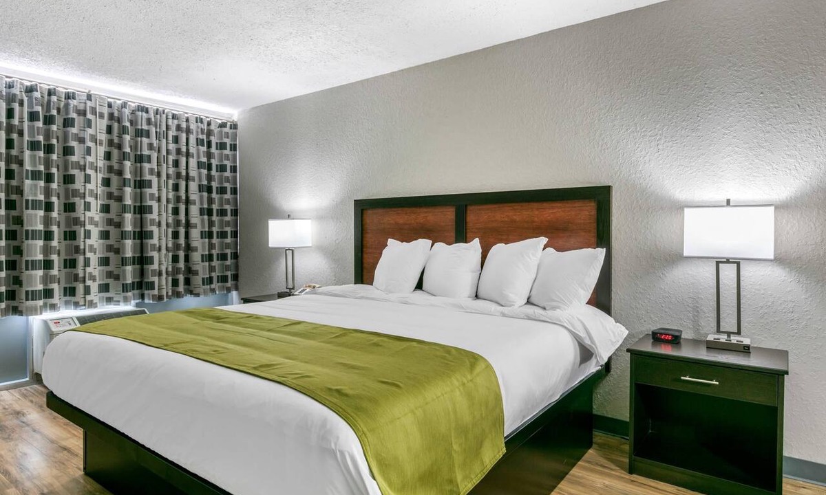 Kingston Springs Hotel | Rodeway Inn Kingston Springs