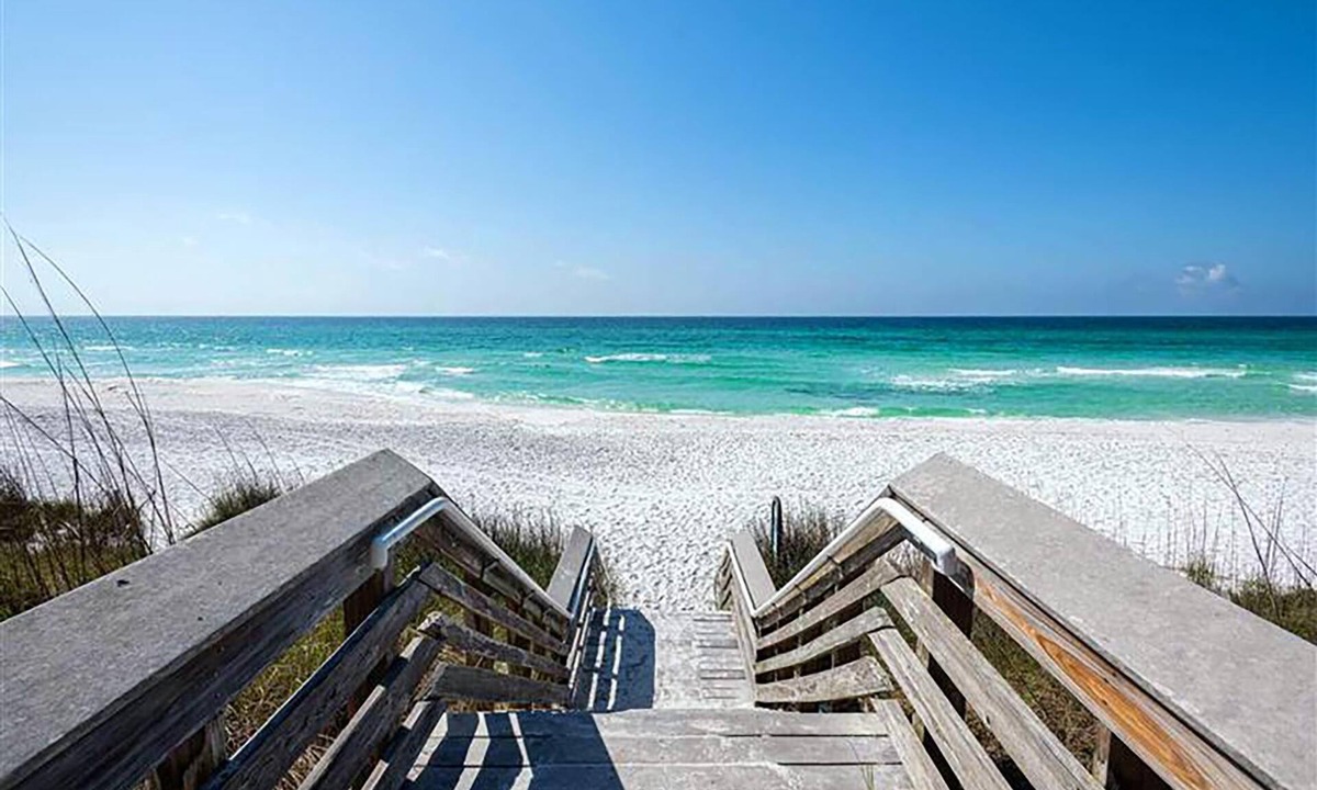 Seagrove Beach Condo | Rollin Tide Villas- Rollin Tide B9