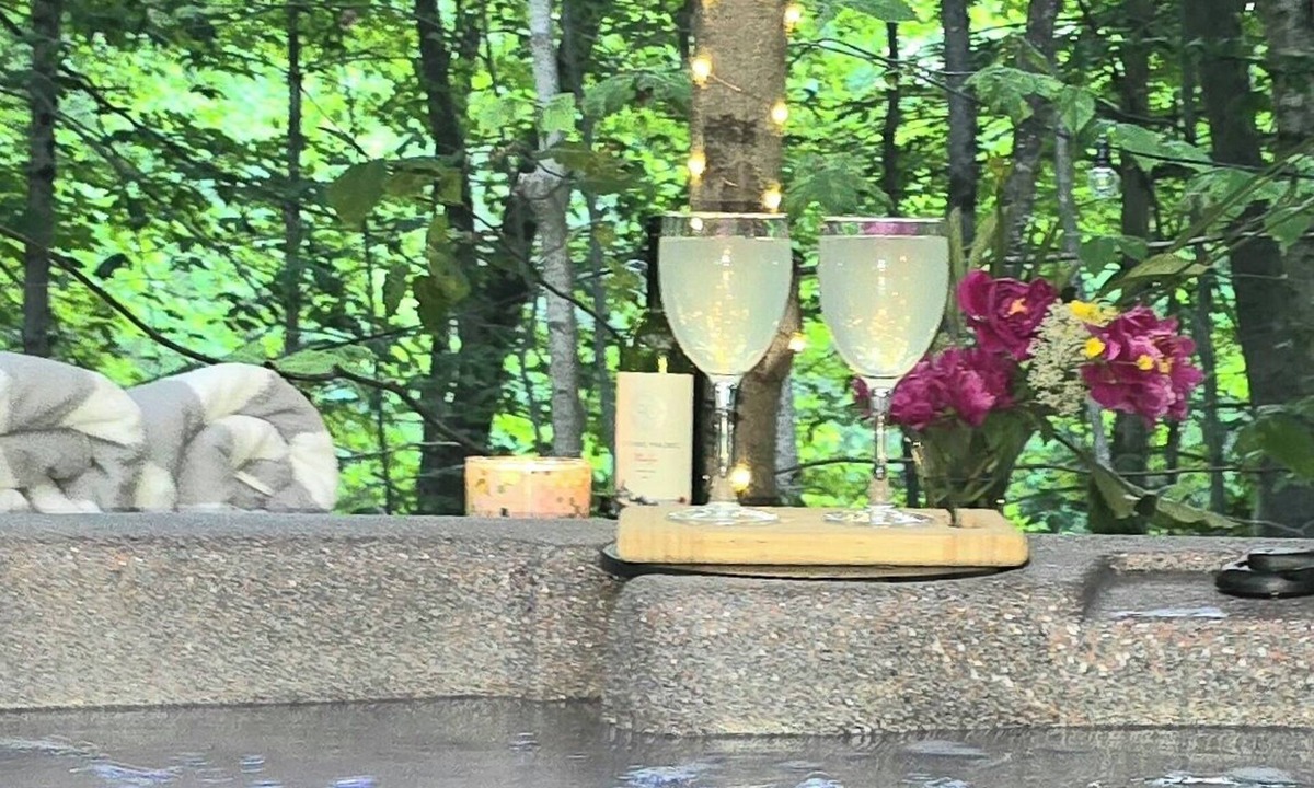 Sandisfield House | Romantic weekend getaway for two! featuring a fireplace and hot tub,