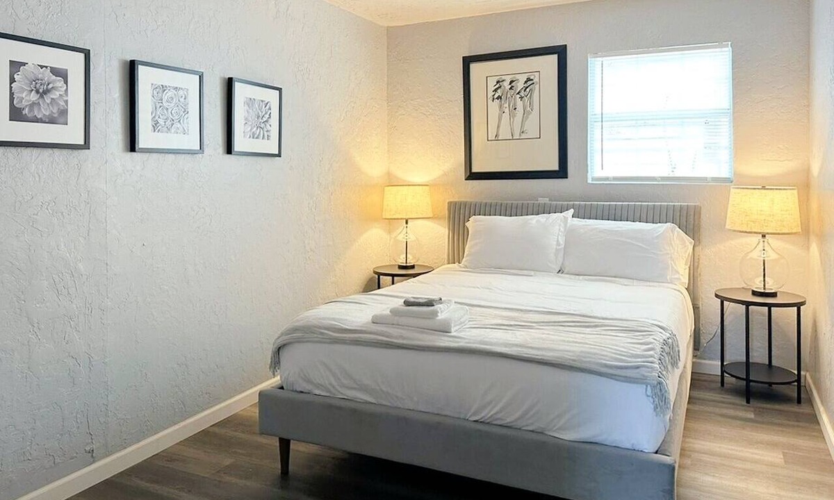 Central Oklahoma City Apartment | Roomy, well-located 1BR near Integris Children's — a great fit for work stays #20B