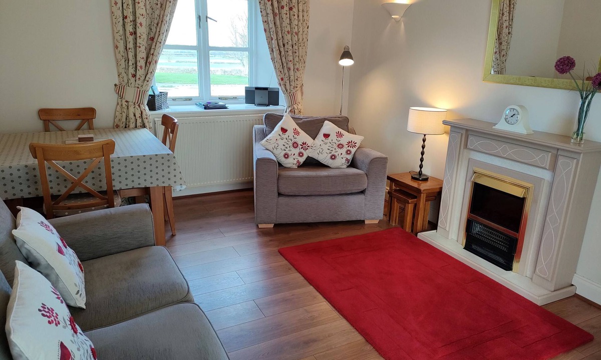 Cramlington Cottage | Rose Cottage: Romantic Dog‑Friendly Cottage with peaceful views & private garden