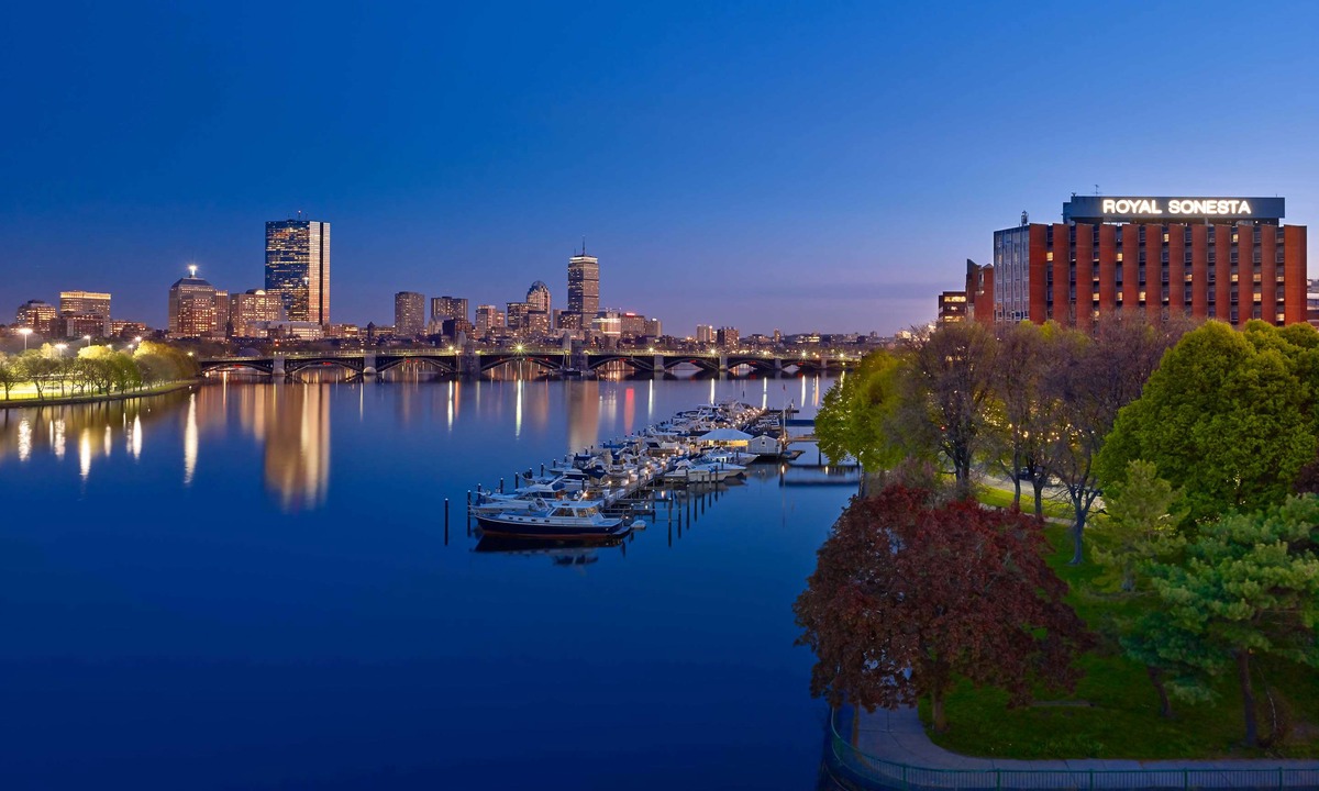 East Cambridge Hotel | Royal Sonesta Boston