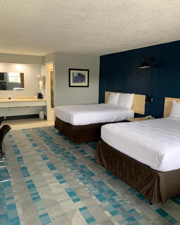 Elizabethtown Hotel | ROYALINN
