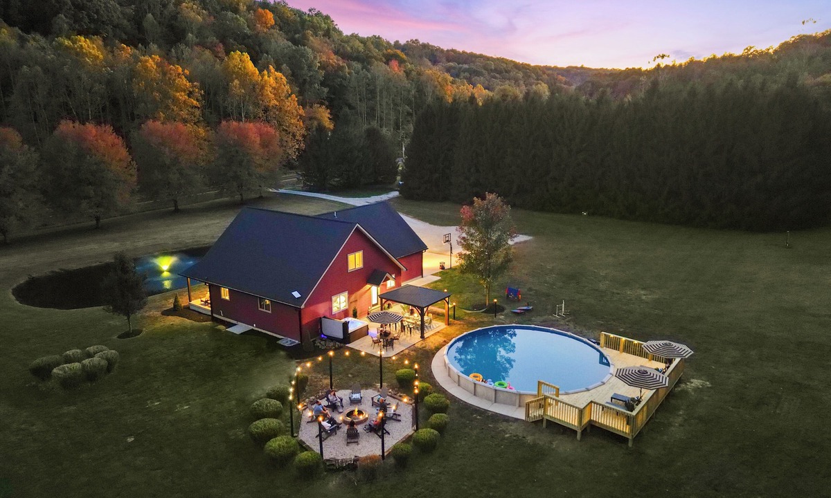 Rockbridge House | Ruby Ridge | Fishing Pond, Speakeasy, Theater, Heated Pool, GameRoom & More
