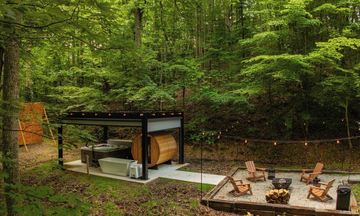 Primrose Cabin | S'more Memories-Cold Plunge, Sauna & Hot Tub Wellness Retreat