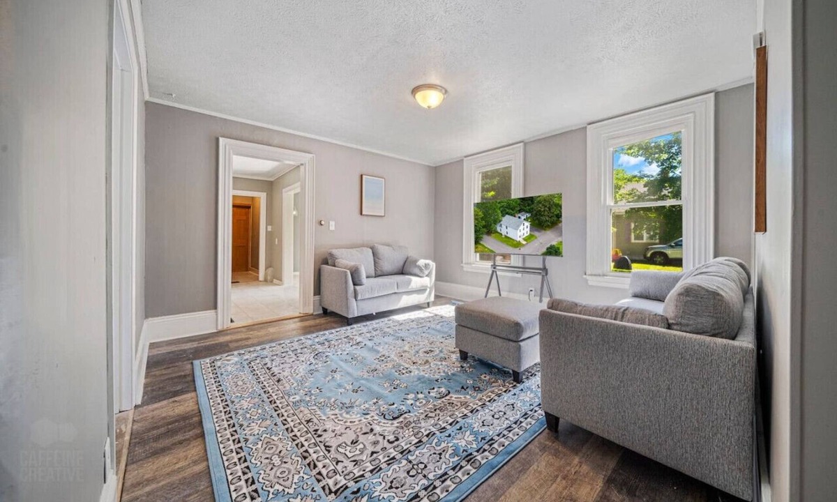 Southern Coast Apartment | Saco Haven: Stylish 2BD Near Everything