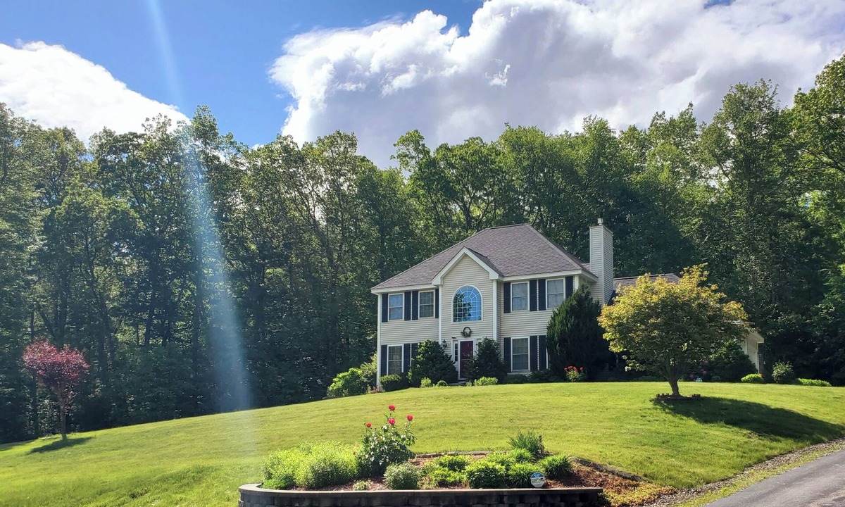 Auburn House | SafenPeacefulnQuitenBrightnGorgeousnAccessibility