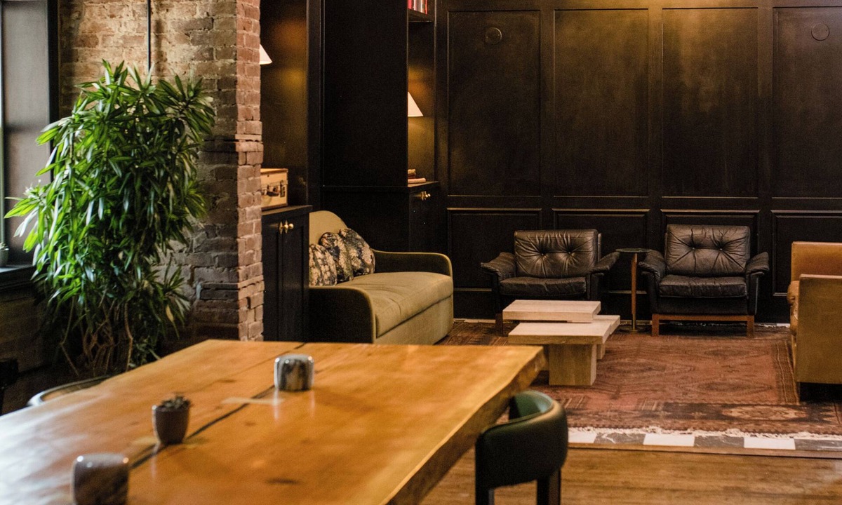 Talbot's Corner Hotel | Salt Ranch Hotel