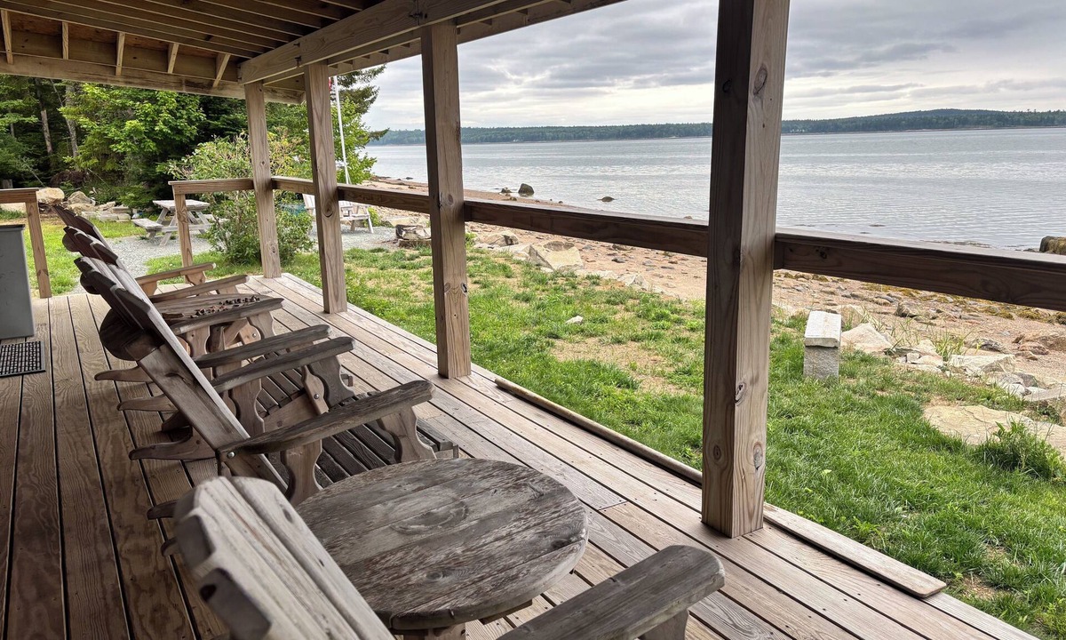Corea Cabin | Saltwater Serenade Priv SANDY beach with Bayview for Miles