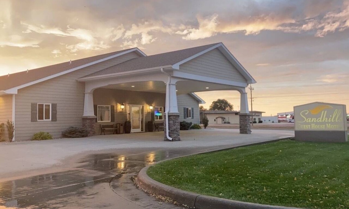 Atkinson Hotel | Sandhills Guest House Motel