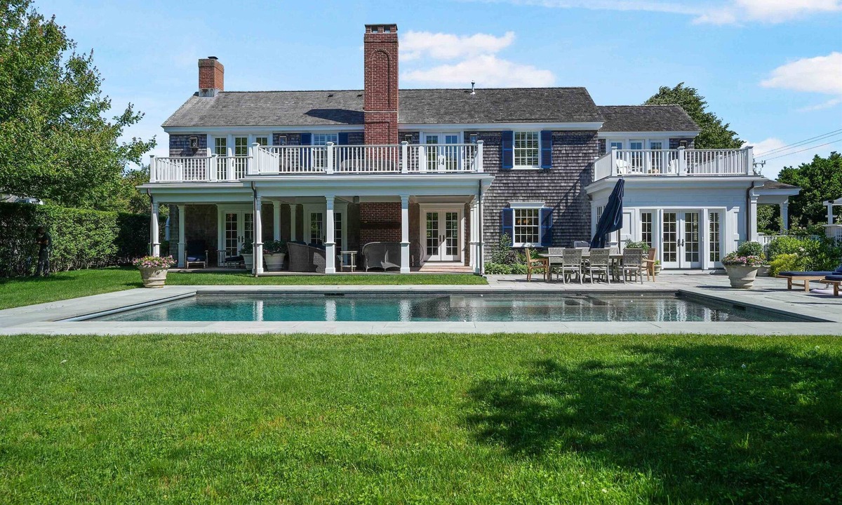 Katama House | Sandpiper Fields Luxury 1 Field Club Home Near South Beach on Martha’s Vineyard