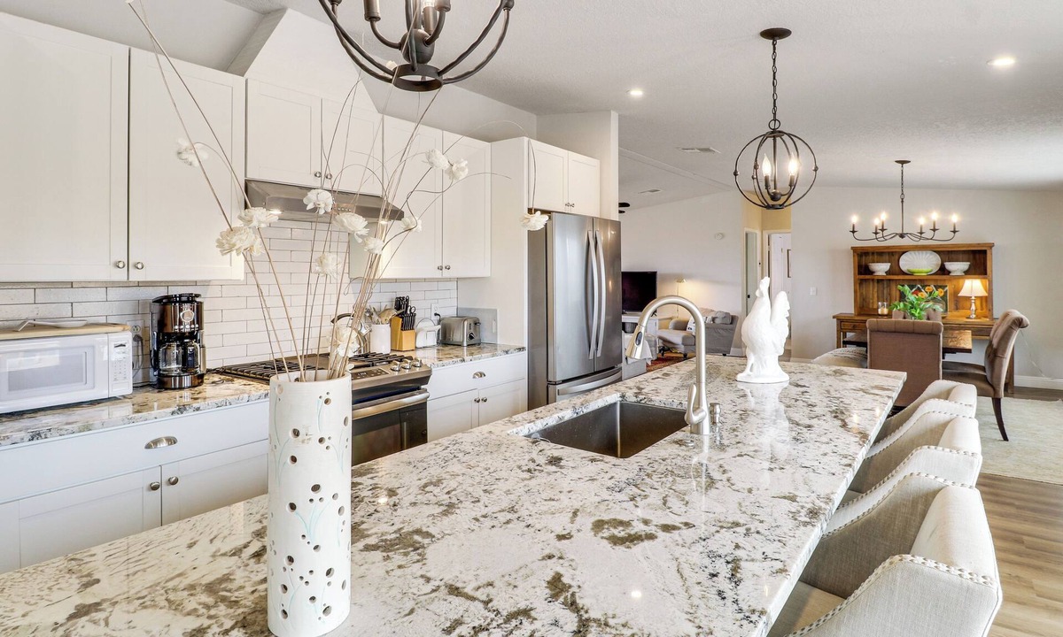 Rio Rancho Cottage | Scenic Sandia Mtn Views! Cozy Rio Rancho Retreat
