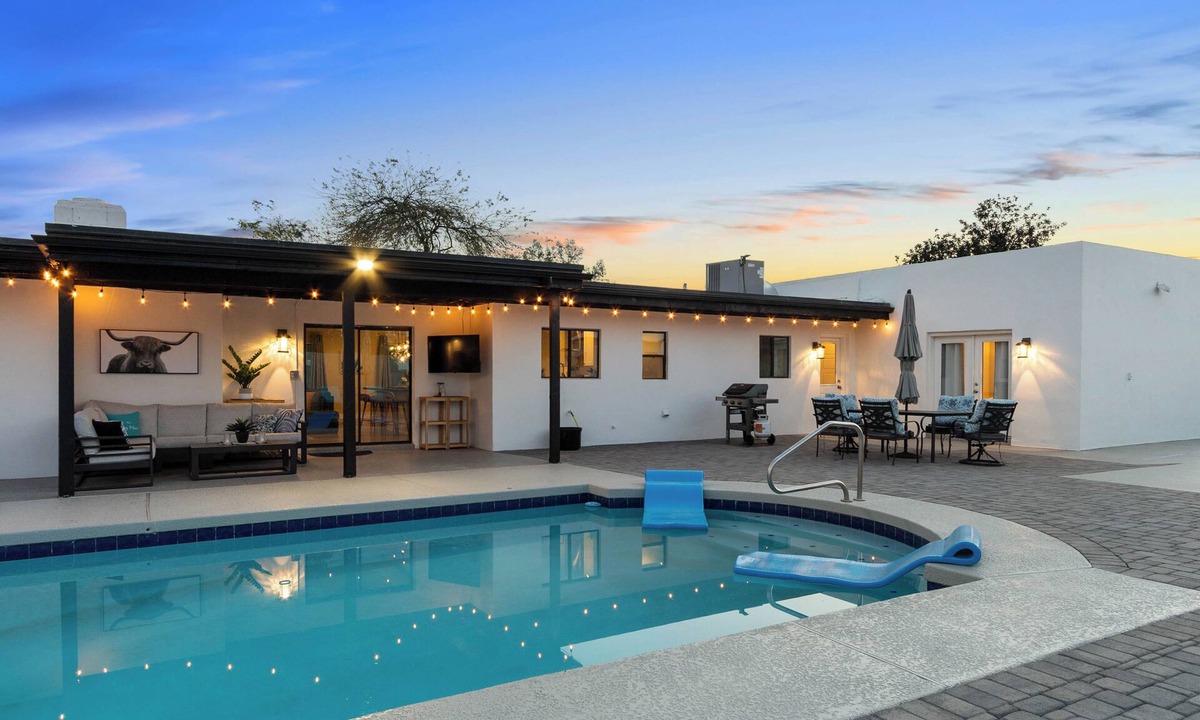 Sunburst Farms East House | Scottsdale Day Dream - Spacious modern home with Private Pool, Hot Tub, and Firepit
