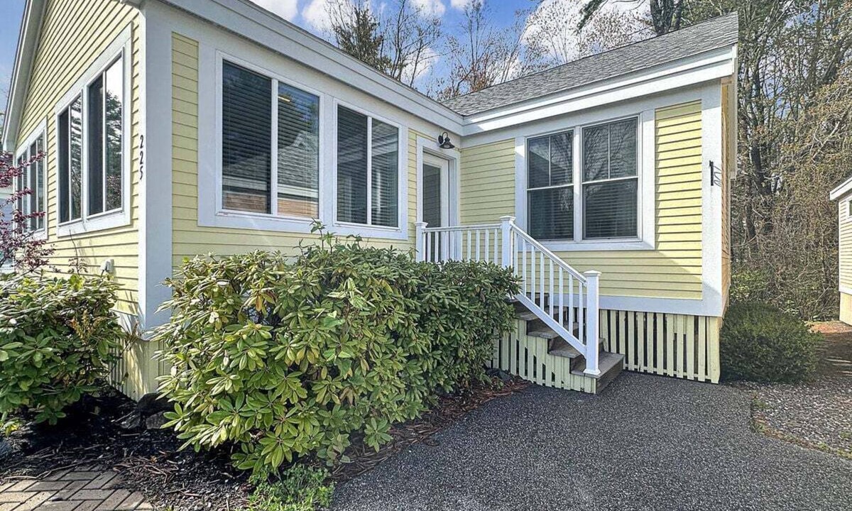 Seaglass Village Condo | Seaglass Village 225 - Beach House