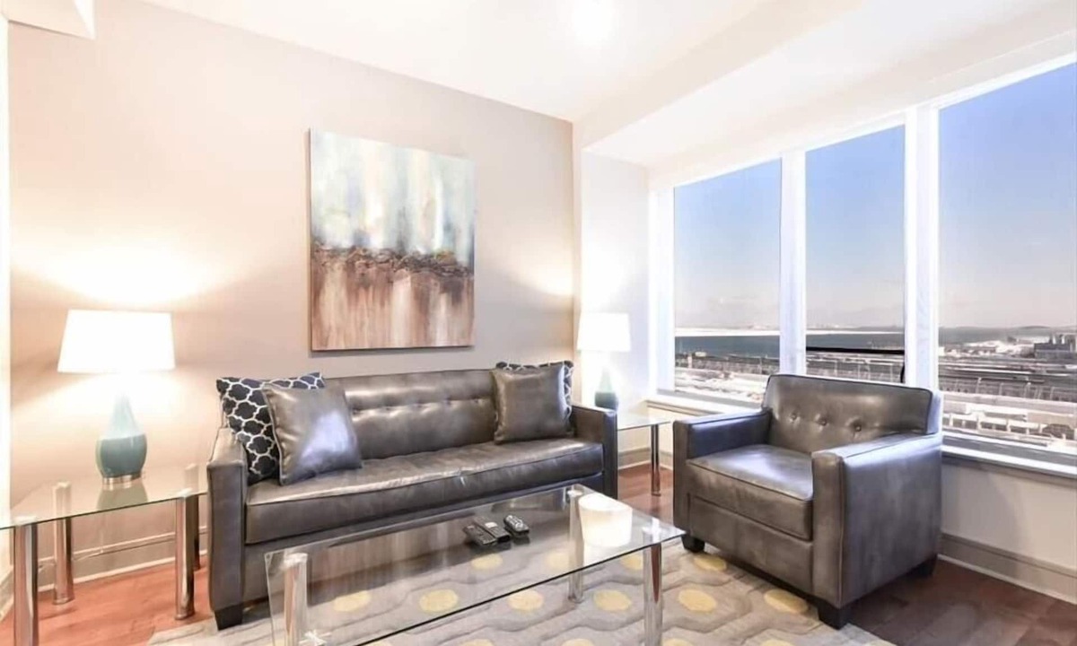 Seaport District Apartment | Seaport 1BR close to Downtown Boston | nr Boston Commons
