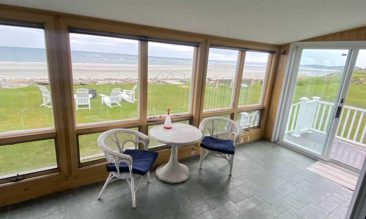 Kennebunkport House | Seaside Haven: Discover Beachfront Bliss on Goose Rocks Beach, Maine