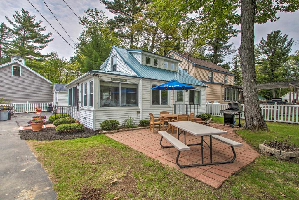 Sebago House | Sebago Lake Cottage w/Patio + Beach Access!