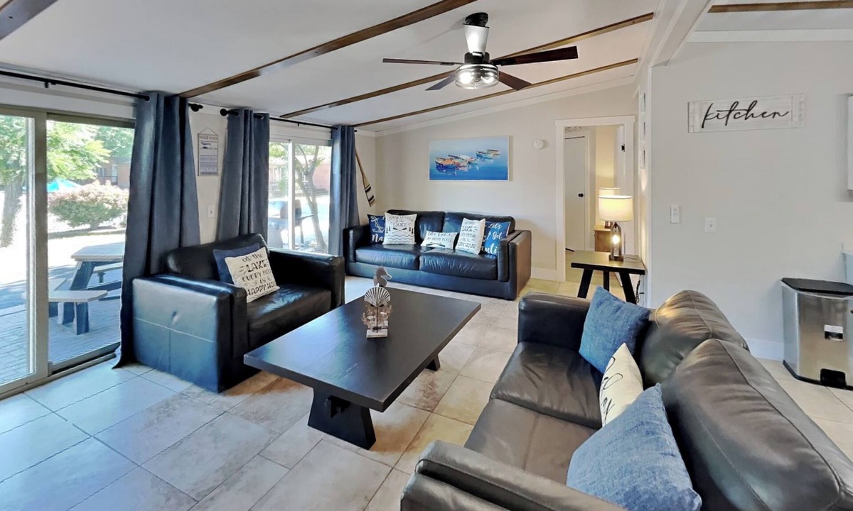 Put-in-Bay House | See the Pool, Skip the Crowd | 8 ppl | IC22