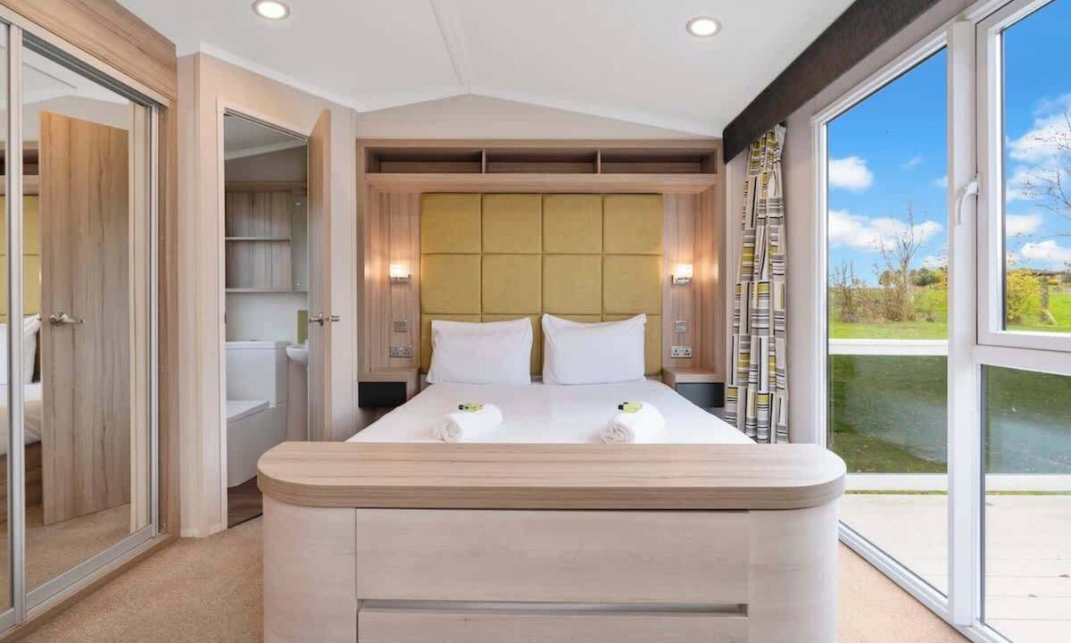 Prestonpans House | Seton Sands Kingsbarns Retreat - 2BR Luxury Lodge - Sleeps 6