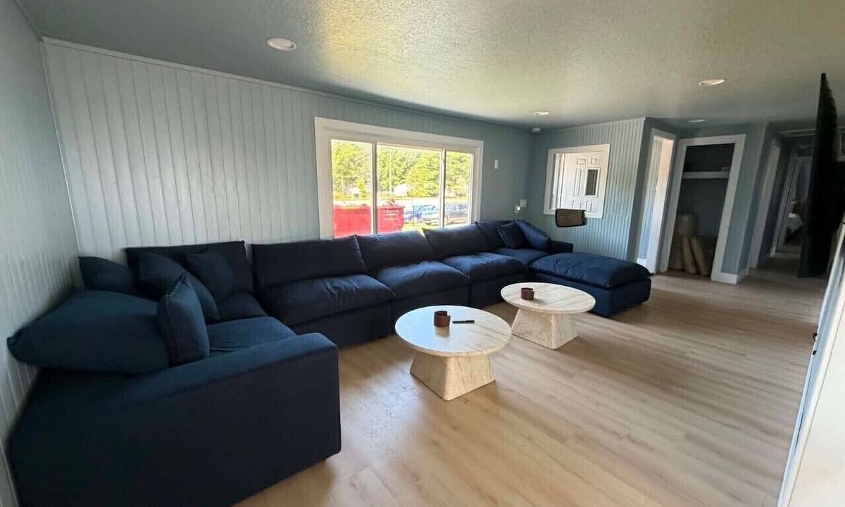 Oscoda Cabin | Seven Shores Retreat Lake Huron Oscoda Cabin 5