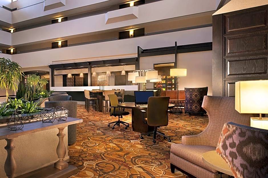 Minnetonka Hotel | Sheraton Minneapolis West Hotel