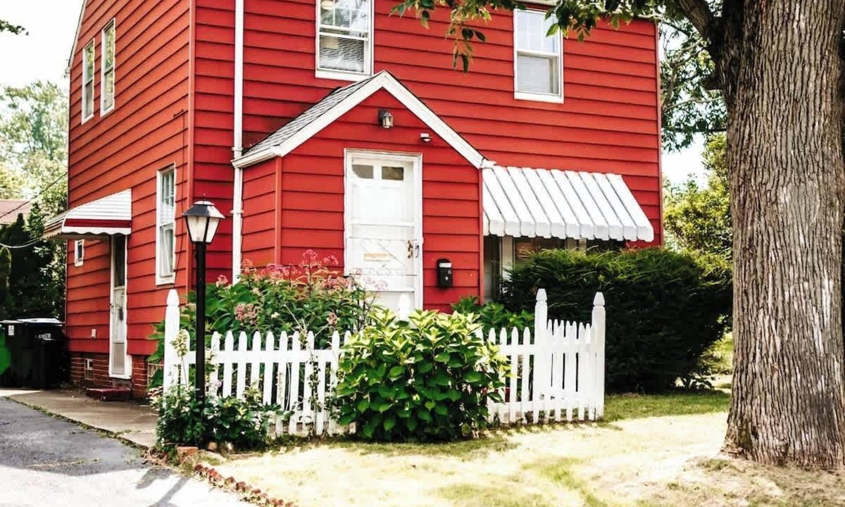 Cleveland Heights House | Sherbrook · Cozy 3BR | Family-Friendly, Near Cleveland Clinic