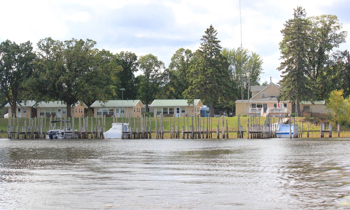 Baudette Cabin | Ship's Wheel Resort